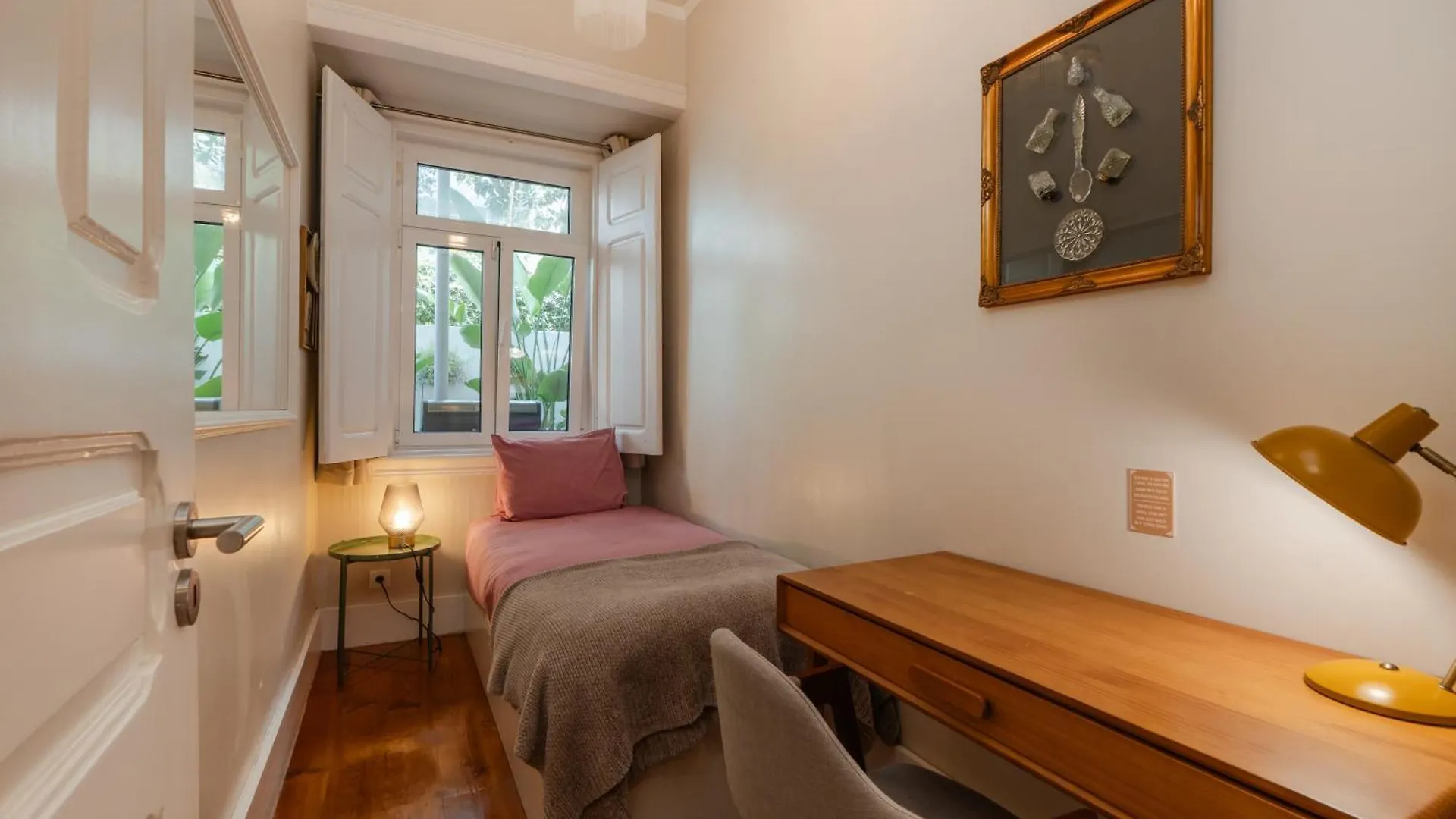 Lisbon Garden Retreat Apartment Portugal