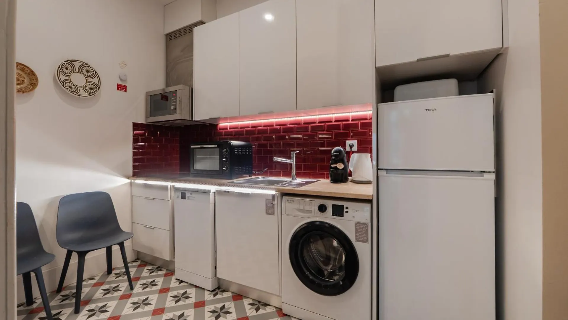 Lisbon Garden Retreat Apartment