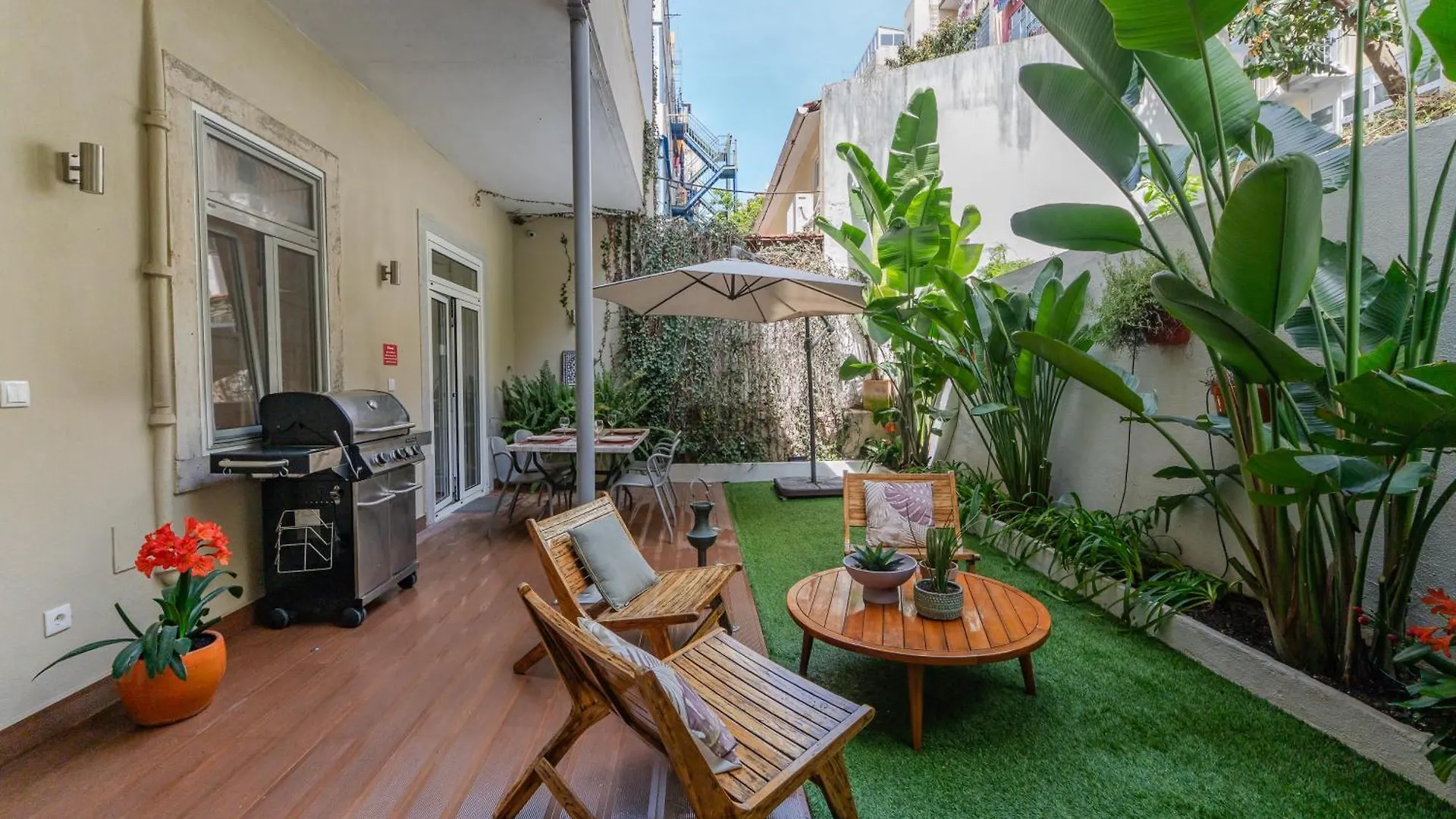 Lisbon Garden Retreat Apartment Portugal